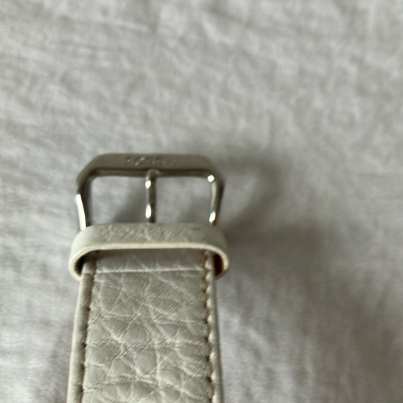 Fossil: White Leather Bracelet- Silver Tone Butterfly Accent - Picture 15 of 16